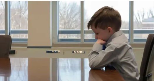 Woman Called to School for Her Son’s Bad Behavior & Is Left Speechless upon Seeing Who His Teacher Is — Story of the Day 