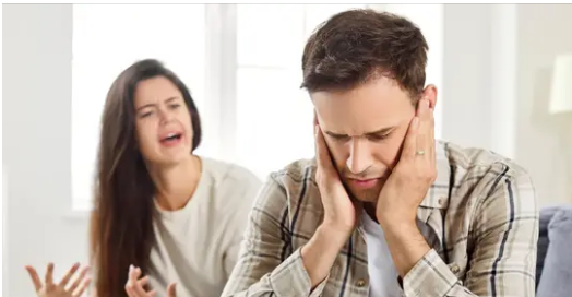 WIFE GAVE A LESSON TO HER HUSBAND, WHO CHOSE FRIEND OVER WIFE