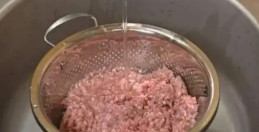 Do You Need to Rinse Ground Beef?
