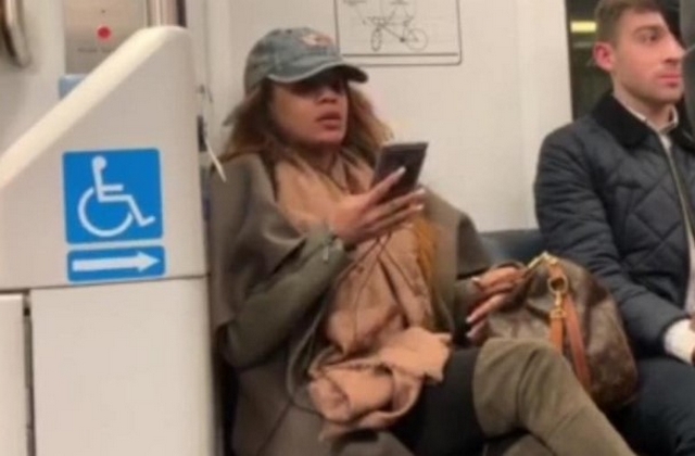 She Refused To Move Her Bag On The Subway, So A Stranger Taught Her A Lesson