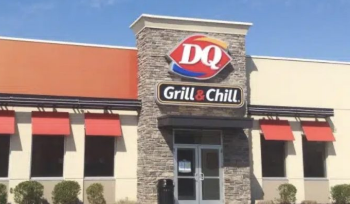 Wisconsin Dairy Queen Puts Up ‘Politically Incorrect’ Sign, Owner Stands By His Decision